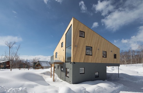 Niseko House | Foxwood E by H2 Life
