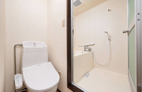 Tsukuba Apartment | Free parking available; 6-minute drive to the University of Tsukuba; excellent access to research institutions