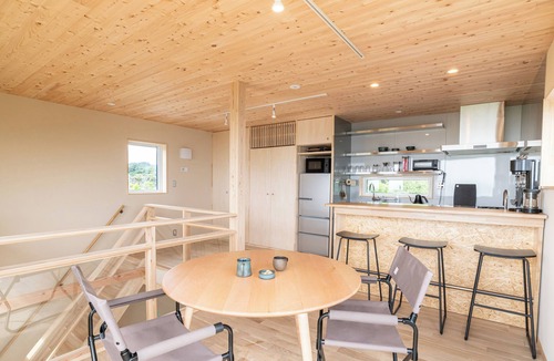 Futtsu Cottage | Futtsu Seaside Off-Grid House with Private Sauna