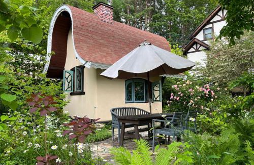 Hokuto Bed & Breakfast | Garden Shed R