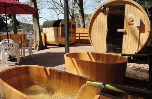 Sumoto RV Rental | Hanako 1 night stay with 2 meals and a cypress b/Sumoto City Hyōgo