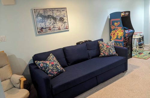 Petworth Apartment | Home base for your DC adventures - near fun, great food, and public transport.