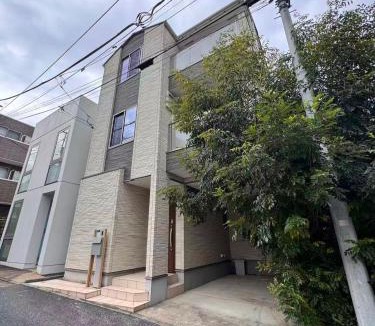 Honmachi Villa | ISSHUKU-VITA初台I-Quiet & Convenient -near Shinjuku & Shibuya-Five Bedroom Detached House-Up to 13 Guests