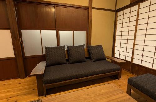 Higashiyama House | Kanazawa Machiya Tong Poo