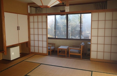 Myoko House | Le Café Cerisier