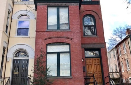Stanton Park Apartment | Location, Convenience and Charm by Capitol Hill FREE Parking Included
