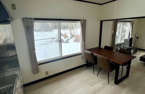 Shinano House | Mountain View 4 Bedroom Chalet Myoko Kogen
