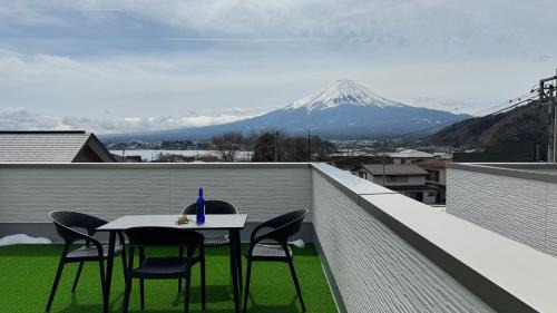 Oishi Villa | Oishi100A富士山 と河口湖ビュー 屋上展望台付きヴィラ 大石公園徒歩4分