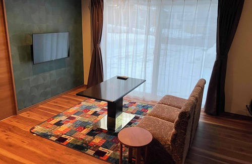 Towadakohan Onsen House | Only one guest per day is allowed to stay in a single house! Enjoy your privacy freely and slowly in the great nature of Lake Towada's Oirase Stream! It can accommodate up to 7 people and is ideal for families and groups.