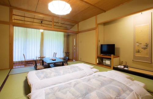 Yumoto-naka-yashiki Hotel | Osawaonsen Jisuibu