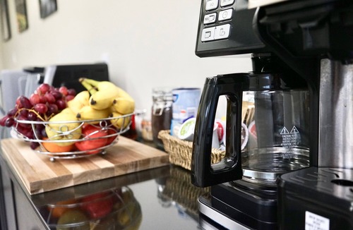 Black Mountain House | PET FRIENDLY! Licensed Bed and Breakfast.