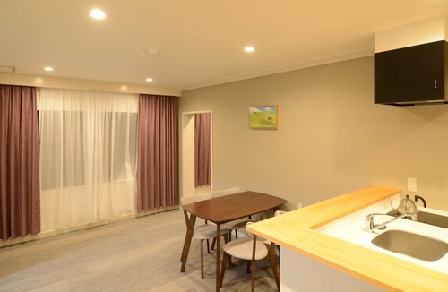 Yawatano House | Renewal OPEN Memorial Room 205 with evening bre / Ito Shizuoka