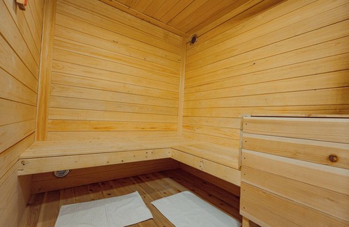 Atsubetsu House | Sapporo Hidden Resort | Entire Private Villa with Tropical Sauna & BBQ