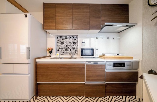 Ebisu House | Shibuya Ward, Central Area, Ideal for Families and Groups, Many Private Rooms, Separate Bathroom and Toilet Areas, Within Walking Distance of the Shibuya and Roppongi Areas, 100 meters to the bus stop