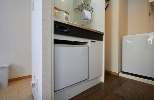 Nishi-Shinjuku Apartment | Shinjuku 101 for 2 peoples, private toilet + small kitchen