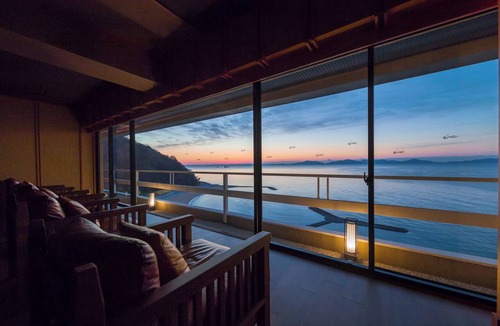 Nishiuracho House | shunkeiroman ginpaso