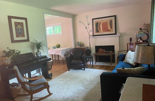 North Bethesda House | Spacious 3-bedroom family home in North Bethesda for rent: 3-6 months