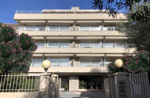 Saint-Raphael Apartment | Studio climatisé proche plage, commerces et gare avec balcon, parking et wifi - FR-1-466A-5