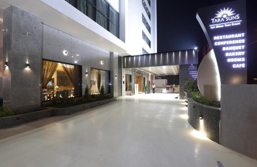 Vadodara Hotel | Tara Suns