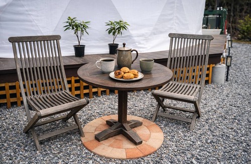 Tsumagoi RV Rental | The Forest Beneath the Ferris Wheel | A Private Cottage Nestled in the Karuizawa Forest | BBQ, Karaoke, Starry Sky Theater, Starlink