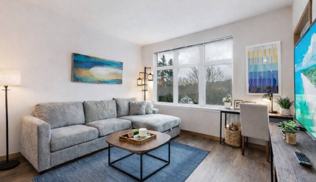 1BR 1BA+Den with AC| Redmond| Fit for Long Stays-4 in Redmond