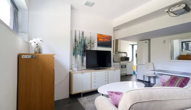 2BR Villa 2 Beds - Parking lot - Great for Workers in Västra Götalands län