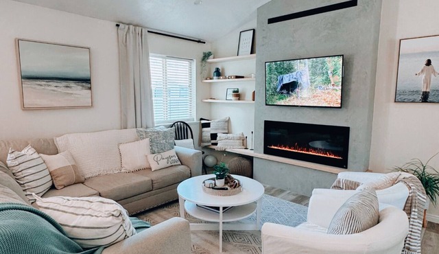 6BR Cozy Haven by Payson Temple – Perfect for Families and Groups Sleeps 16 in Payson