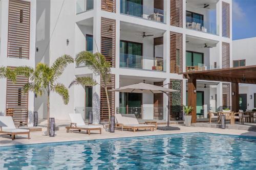 Acqua di Mare Resort in West Bay