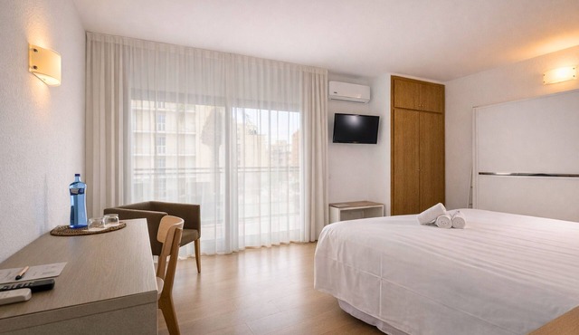 Adia Hotel Cunit Playa in Cunit
