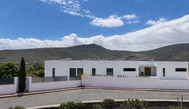 Apartment with Garden and BBQ in Tenerife in Callao Salvaje