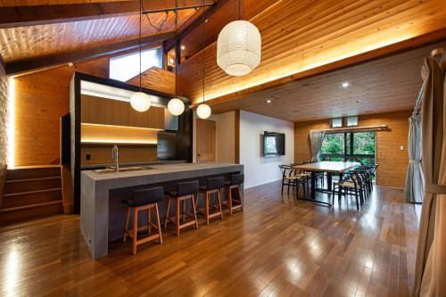 asagiri retreat 2023年フルリノベーション 木の美しいデザイン