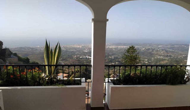 Attractive Penthouse Apartment with the most fabulous uninterupted views. in Mijas