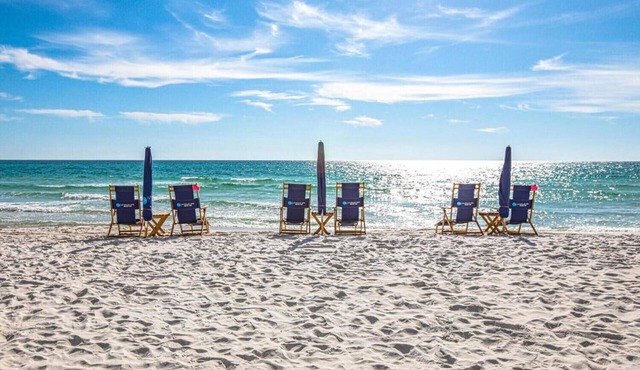 Barefoot Bungalow-Cozy Retreat, Seacrest 30A Pet Friendly,4 Bikes,6 beach chairs in Rosemary Beach