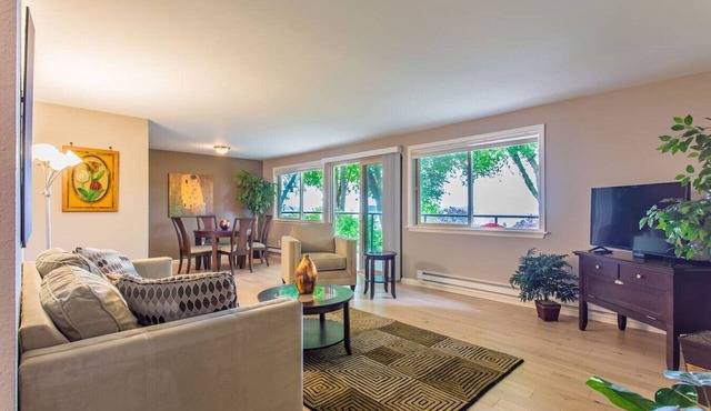 Bay View, Best Area, No Stairs, 2 Baths, WD, View! in Tacoma