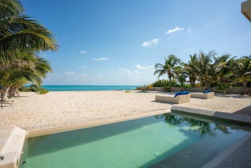 Blanca Beach House - 3BR - Eco-friendly Retreat in Isla Mujeres
