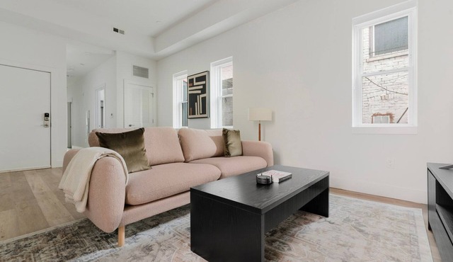 Blueground | Logan Circle, view, nr Dupont Circle in Washington