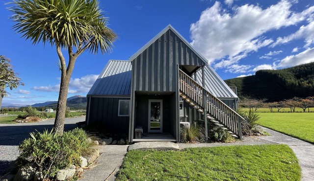 Chalet 3 (5 Bed) Pudding Hill in Methven