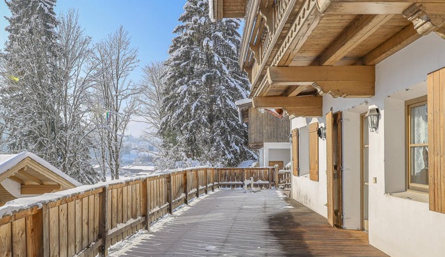 Charming chalet with wellness near the ski lift in Kitzbühel