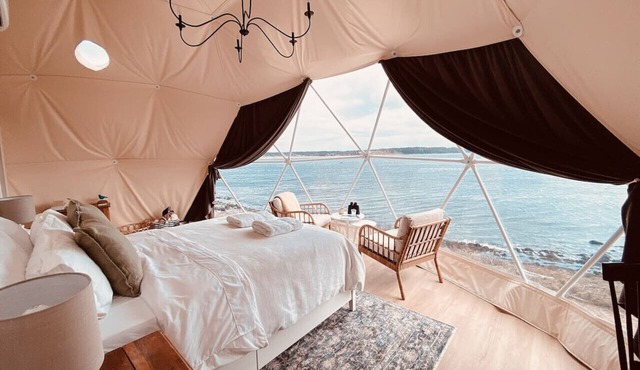 Coastal Dome Escape - Oceanfront, Private Hot Tub, Firepit and Deck in LaHave
