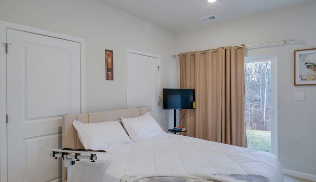 Comfortable Private Studio Perfect for Short or Extended Stays in Glenn Dale