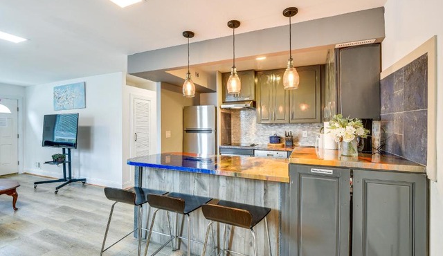 Convenient Glenarden Home - 3 Mi to FedEx Field! in Glenarden