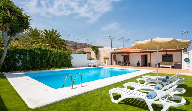 Eco-finca - Private pool - Natural cave in Güimar