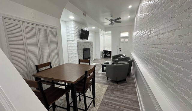 Entire 2 Bedroom House in NW DC in Washington