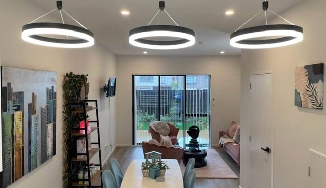 Flatbush Holiday Accommodation, 2 Bedroom TownHouse | Apartment KK11 in Auckland
