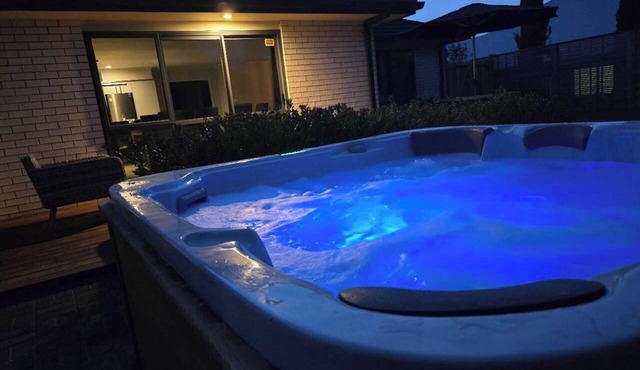 Forest Lakes Lux - Spa Pool, Ride to Forest in Rotorua