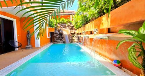 HIDELAND Luxury Pool Villa Pattaya Walking Street in Pattaya