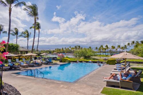 Hilton Pool Pass Included, Kolea - Luxe 2BR Villa Steps to Beach Pool HotTub Gym in Waikoloa