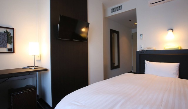 Hotel Crystal Plaza