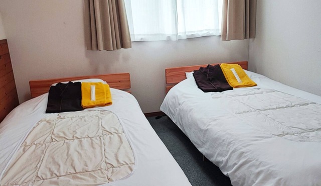 Hotel Frontier