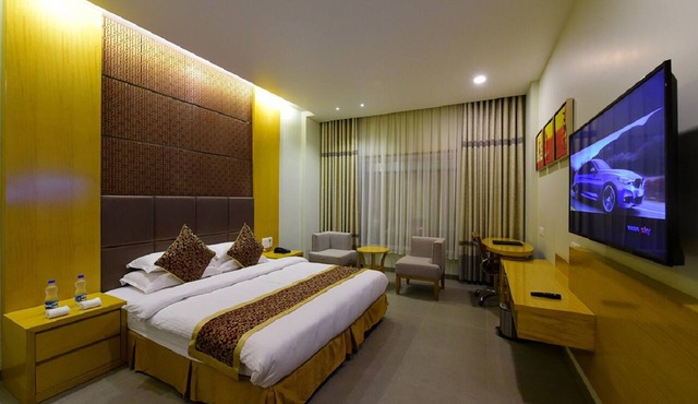 Hotel H in Anand